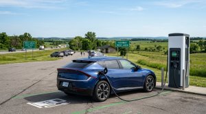 Taking an Electric Car on a Road Trip: How to Plan Charging Stops